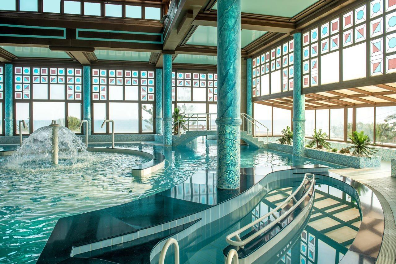 Отель Mitsis Royal Mare Херсониссос Экстерьер фото